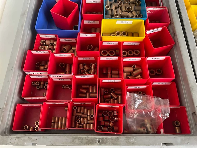 Partij bronzen bussen - afbeelding 5 van  9