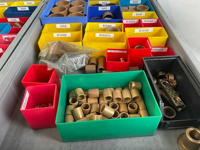 Partij bronzen bussen - afbeelding 9 van  9
