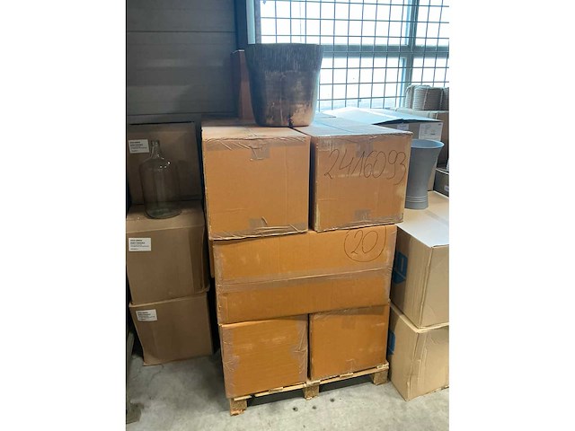 Partij bronzen metalen plantenbakken 37xh35,5cm (20x) - afbeelding 4 van  5