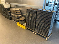 Partij broodkoppels en taartvormen - afbeelding 1 van  9