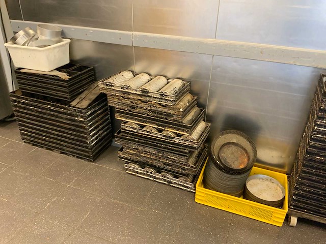 Partij broodkoppels en taartvormen - afbeelding 7 van  9