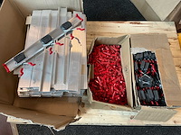 Partij bruns tuingereedschaphouder - afbeelding 1 van  4