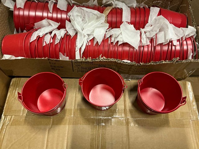 Partij bucket sevilla zinc ø10,3xh8,5cm es9 red matt (1020x) - afbeelding 2 van  5