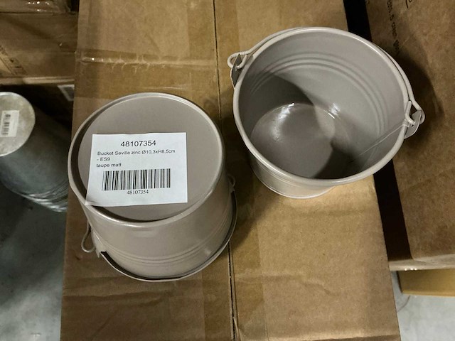 Partij bucket sevilla zinc ø10,3xh8,5cm es9 taupe matt (720x) - afbeelding 3 van  5