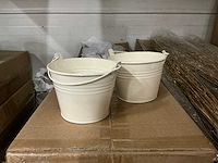 Partij bucket sevilla zinc ø11,7xh9cm es10.5 cream gloss (930x) - afbeelding 1 van  5