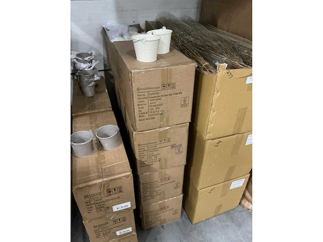 Partij bucket sevilla zinc ø11,7xh9cm es10.5 cream gloss (960x) - afbeelding 4 van  5