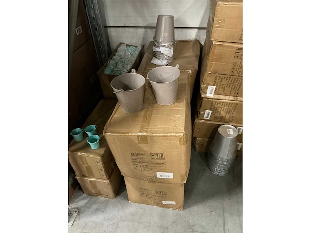 Partij bucket sevilla zinc ø15,5xh14,8cm es14/15 taupe matt (480x) - afbeelding 4 van  5