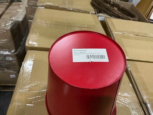 Partij bucket sevilla zinc ø17,8xh15,8cm red matt (160x) - afbeelding 2 van  2