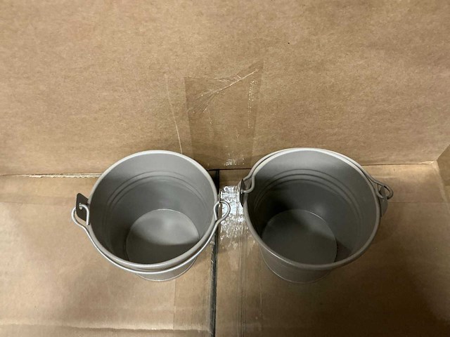 Partij bucket sevilla zinc ø8,2xh7,2cm es7 taupe matt (2025x) - afbeelding 3 van  5