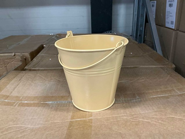Partij buckets sevilla zinc ø15,5xh14,8cm es14/15 yellow matt (1155x) - afbeelding 1 van  5