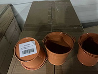 Partij buckets sevilla zinc ø8,2xh7,2cm es7 orange gloss (2430x) - afbeelding 2 van  4