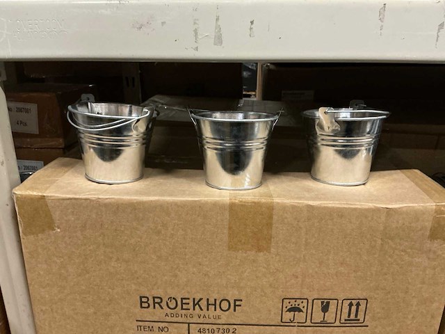 Partij buckets sevilla zinc natural ø9.6xh8cm (1080x) - afbeelding 1 van  4