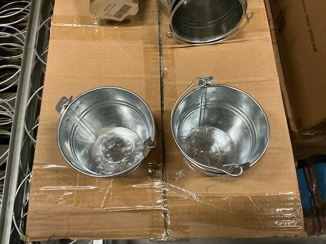 Partij buckets sevilla zinc natural ø9.6xh8cm (1950x) - afbeelding 3 van  5