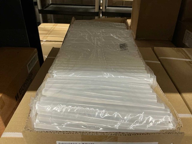 Partij bühnen hot melt adhesive (70kg) - afbeelding 2 van  3