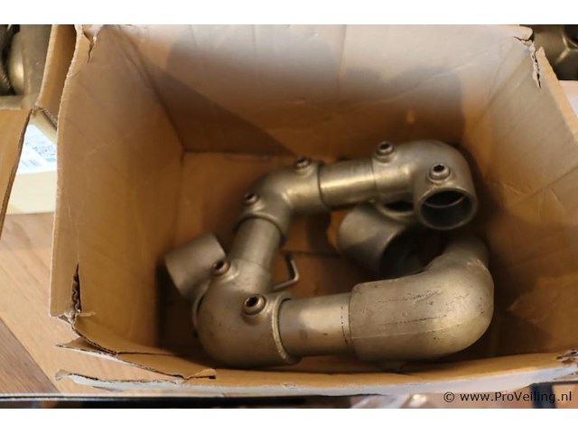 Partij buisfittingen - afbeelding 4 van  5