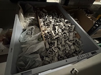 Partij buisklemmen en installatiemateriaal - afbeelding 6 van  15