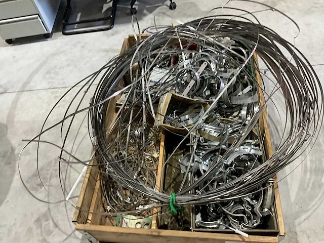 Partij buisklemmen - afbeelding 2 van  7