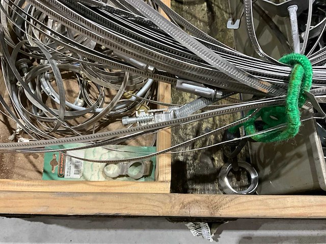 Partij buisklemmen - afbeelding 3 van  7