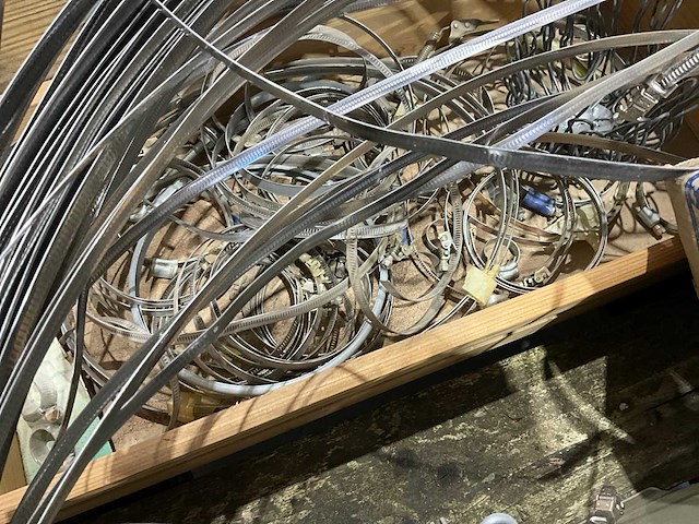 Partij buisklemmen - afbeelding 6 van  7