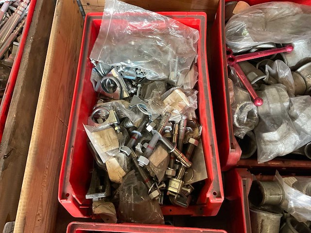 Partij buiskoppelingen en bevestigingsmateriaal - afbeelding 3 van  4