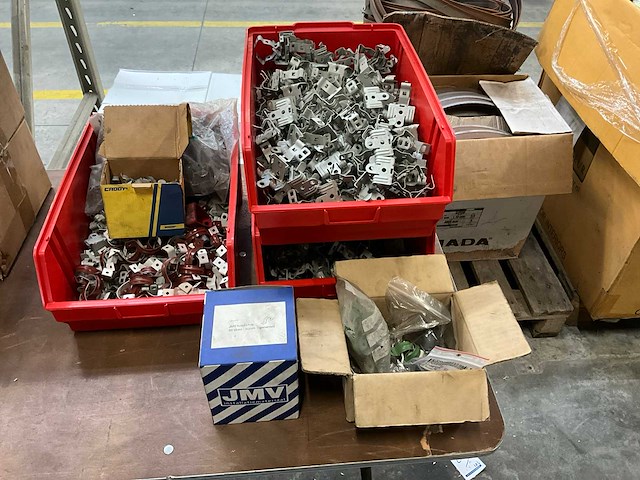 Partij buiszadels - afbeelding 1 van  4