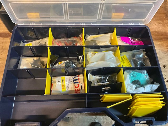 Partij buitenboordmotor onderdelen - afbeelding 4 van  7