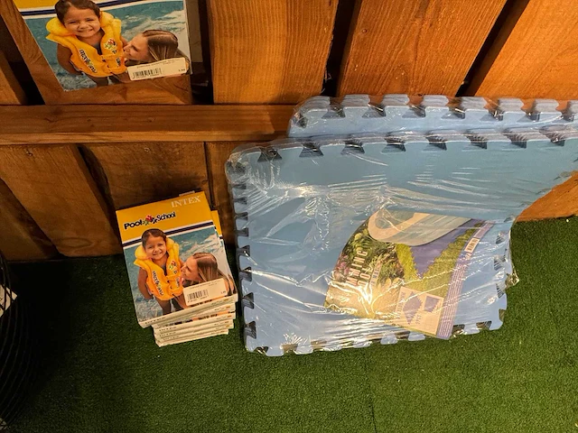 Partij buitenspeelgoed - afbeelding 3 van  14