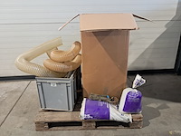 Partij buizen en slangen - afbeelding 2 van  7