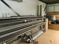 Partij buizen op rvs rek - afbeelding 6 van  14