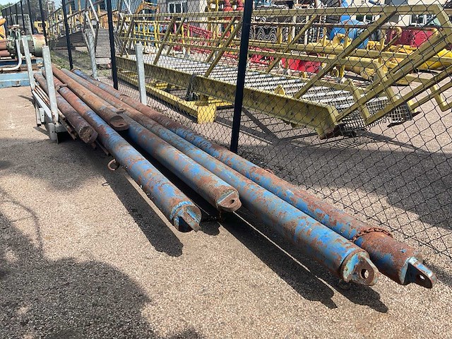 Partij buizen "sub structure beams" - afbeelding 1 van  4
