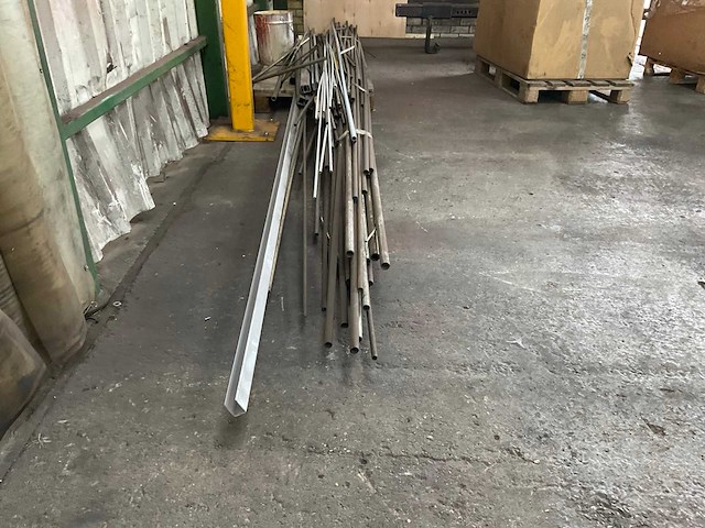 Partij buizen - afbeelding 2 van  6