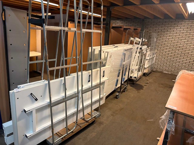 Partij bureau (12x) - afbeelding 1 van  4