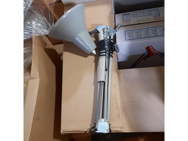 Partij bureaulampen, atlas - afbeelding 11 van  12