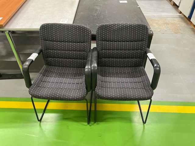 Partij bureau’s en stoelen - afbeelding 2 van  6