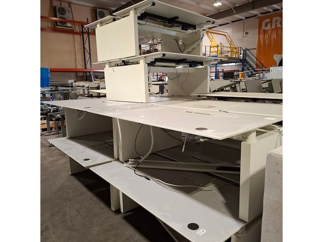 Partij bureau's, o.a. linak - afbeelding 5 van  5