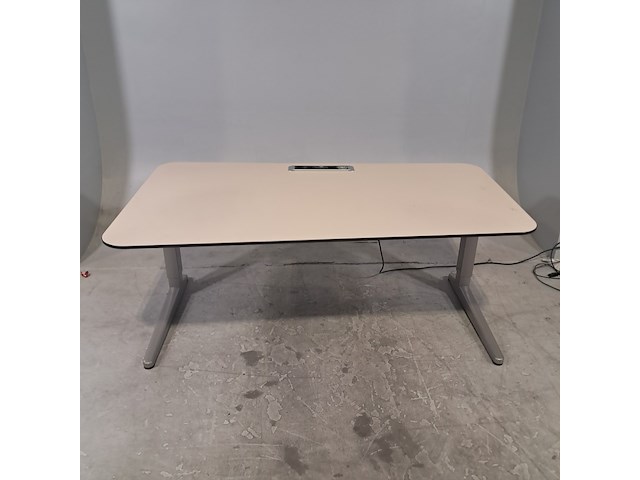 Partij bureaus - afbeelding 2 van  11