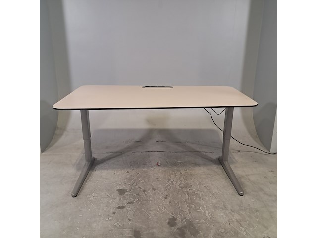 Partij bureaus - afbeelding 1 van  12