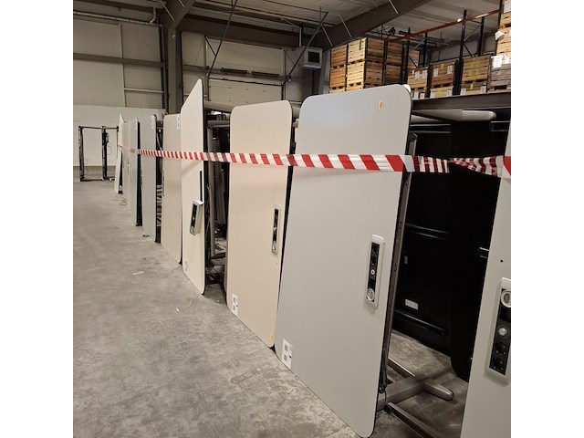 Partij bureaus - afbeelding 5 van  6