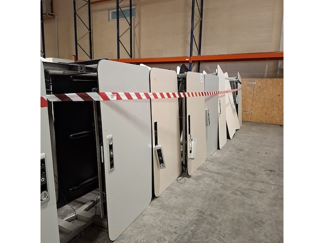 Partij bureaus - afbeelding 1 van  5