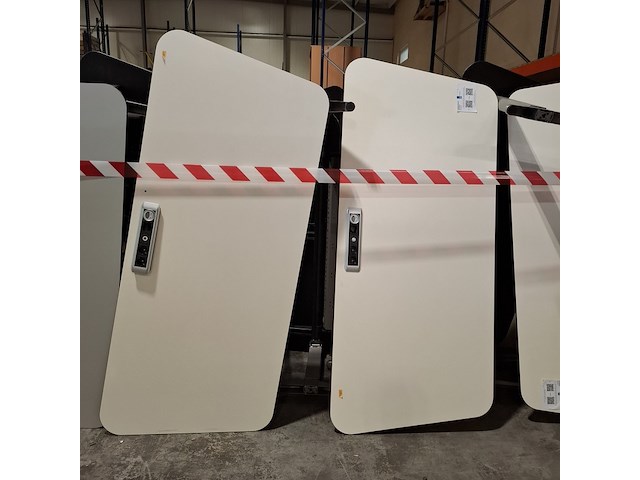 Partij bureaus - afbeelding 4 van  5