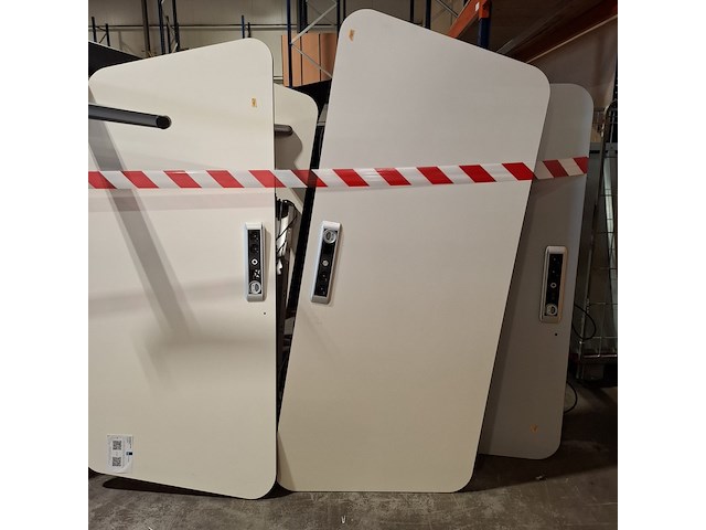 Partij bureaus - afbeelding 5 van  5