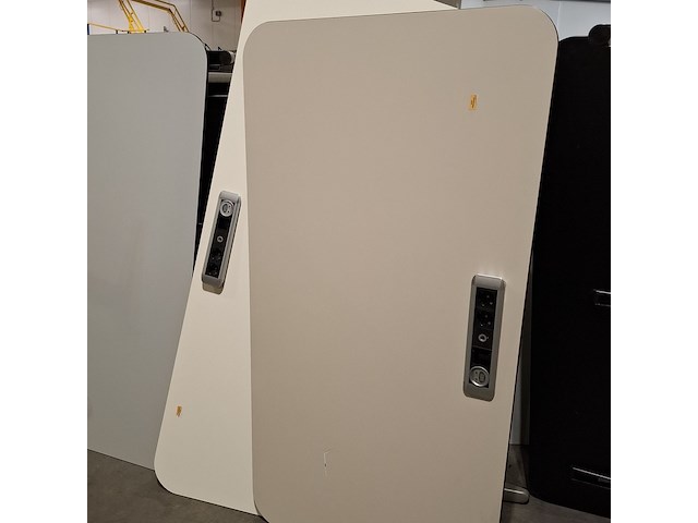 Partij bureaus - afbeelding 3 van  5