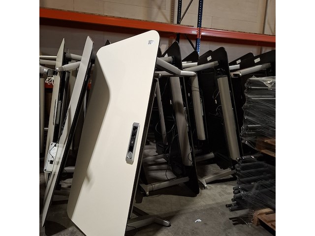 Partij bureaus - afbeelding 1 van  4