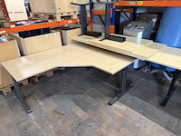 Partij bureau's - afbeelding 2 van  3