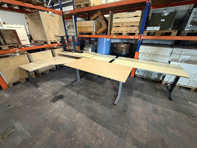 Partij bureau's - afbeelding 3 van  3