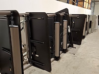 Partij bureaus - afbeelding 6 van  6