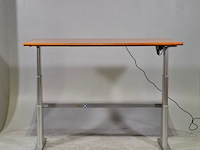 Partij bureaus - afbeelding 1 van  9