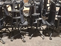 Partij bureaustoelen en vergaderstoelen, o.a. interstuhl en ahrend - afbeelding 2 van  11