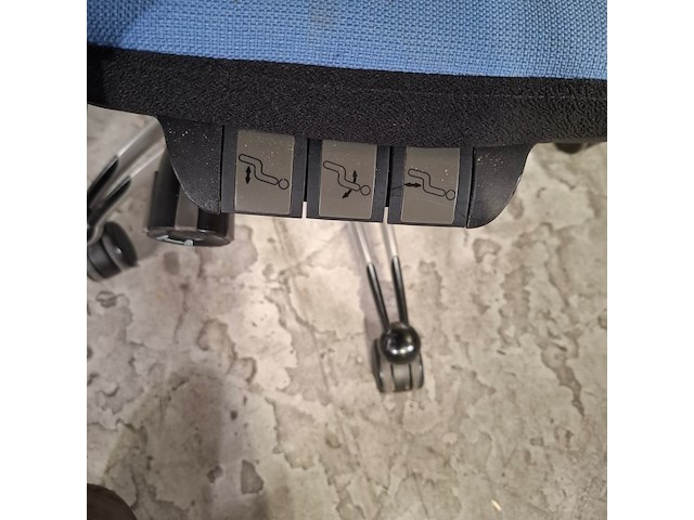 Partij bureaustoelen, o.a. rh - afbeelding 4 van  9