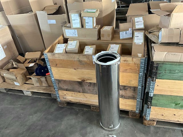 Partij burgerhout rookgassysteem onderdelen - afbeelding 1 van  10